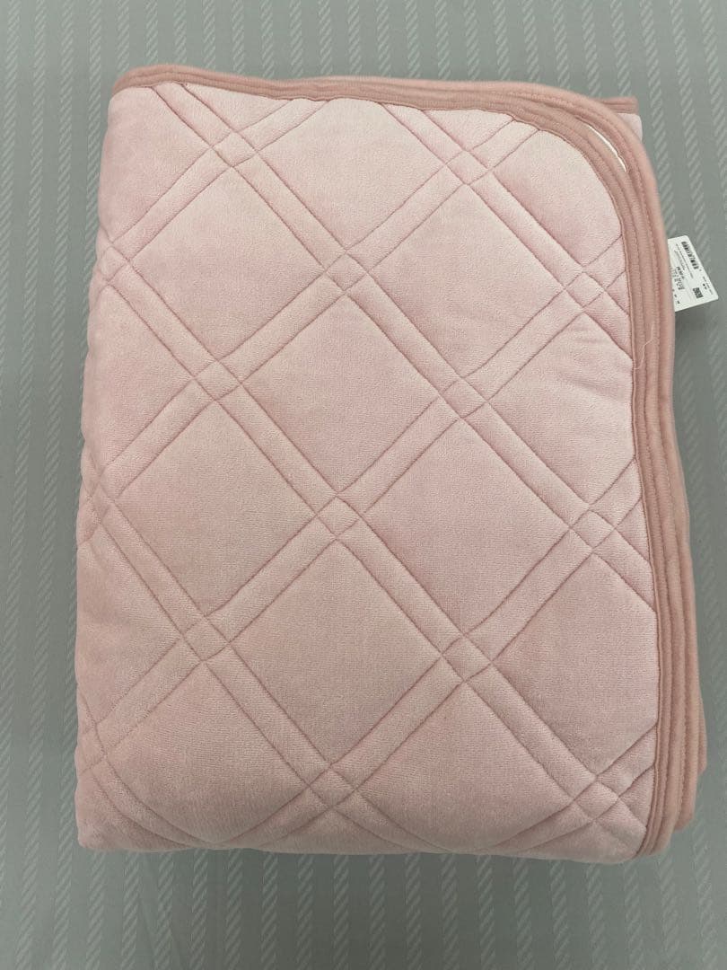 ダブルサイズ・ロマンス　綿１００%敷きパッド・吸湿発熱素材使用・洗濯OK