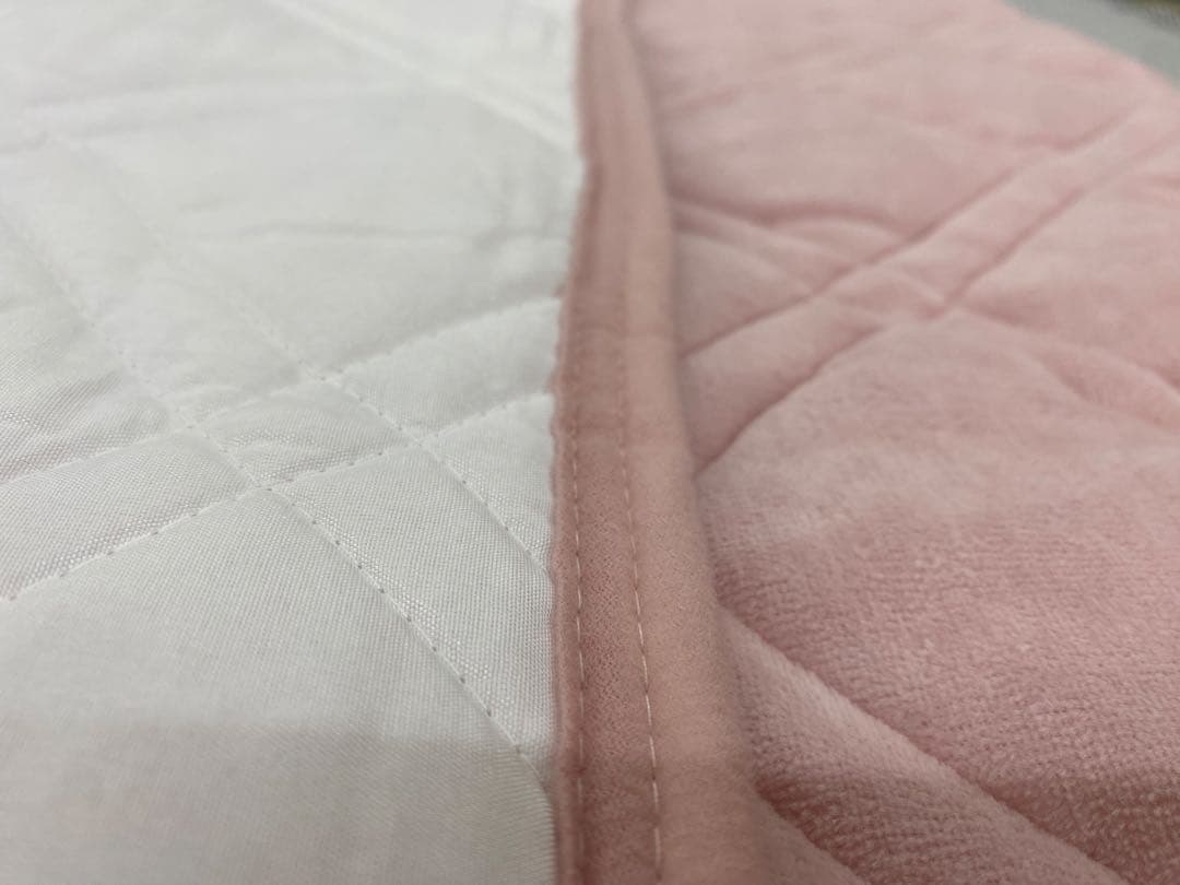 ダブルサイズ・ロマンス　綿１００%敷きパッド・吸湿発熱素材使用・洗濯OK