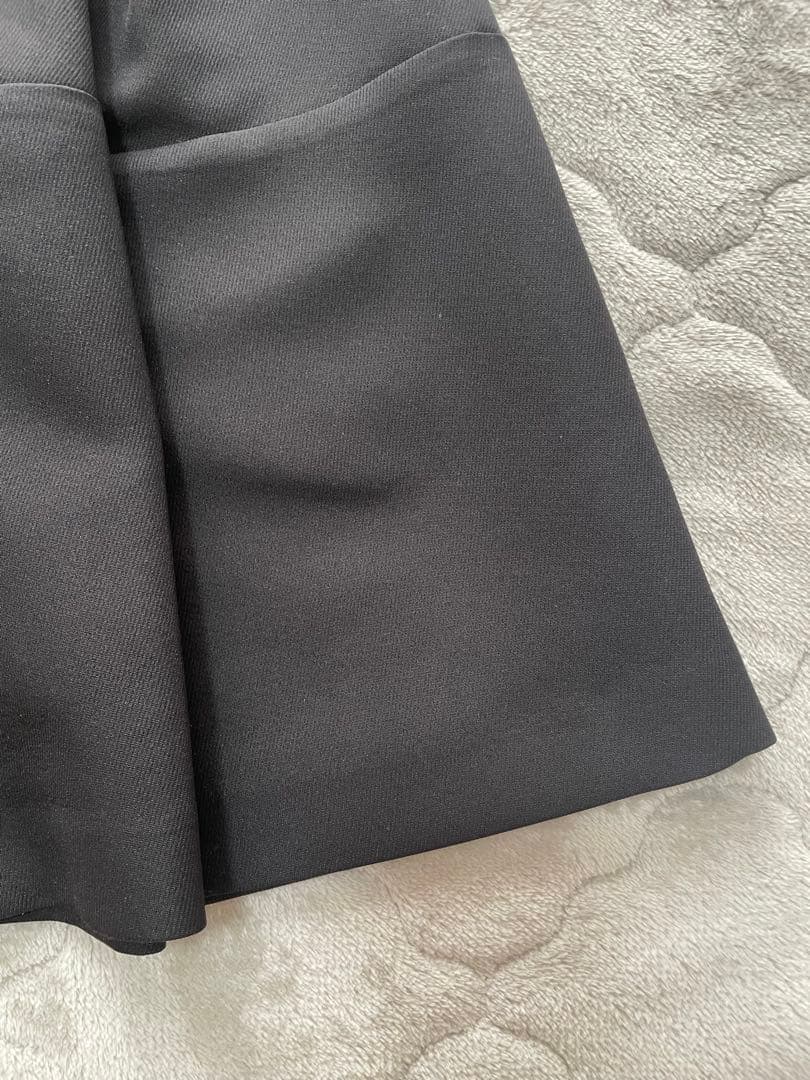 トレフルプラスワン TREFLE+1タックショートパンツ ブラック 01