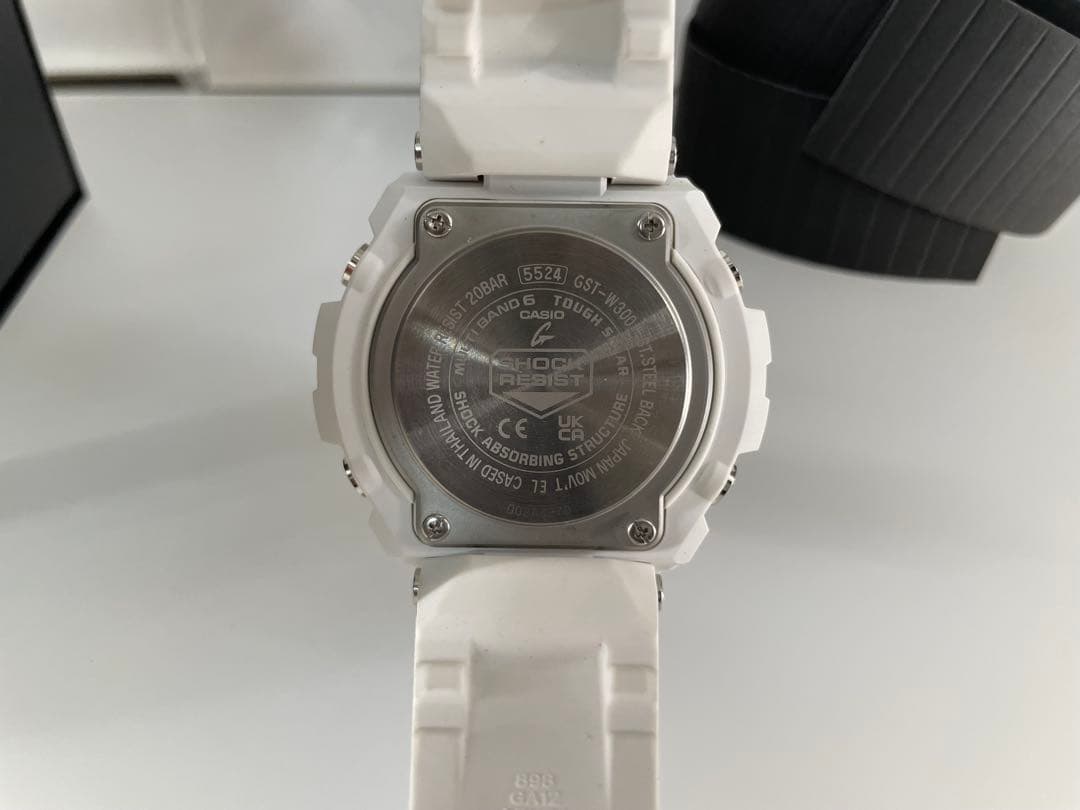 カシオ G-SHOCK GST-W300