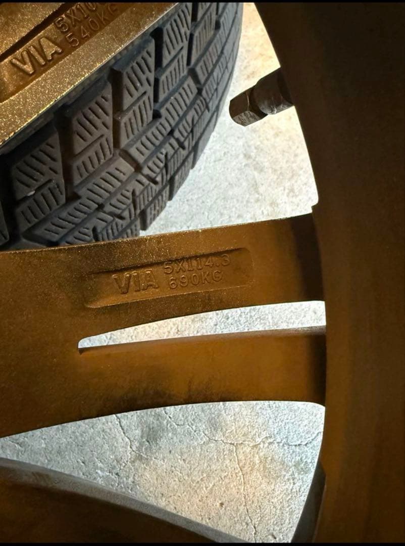 225/60/R17 スタットレス　ヨコハマタイiceGUARD 引き渡し対応可