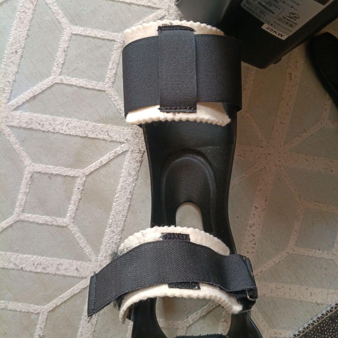 左オルトップ装具