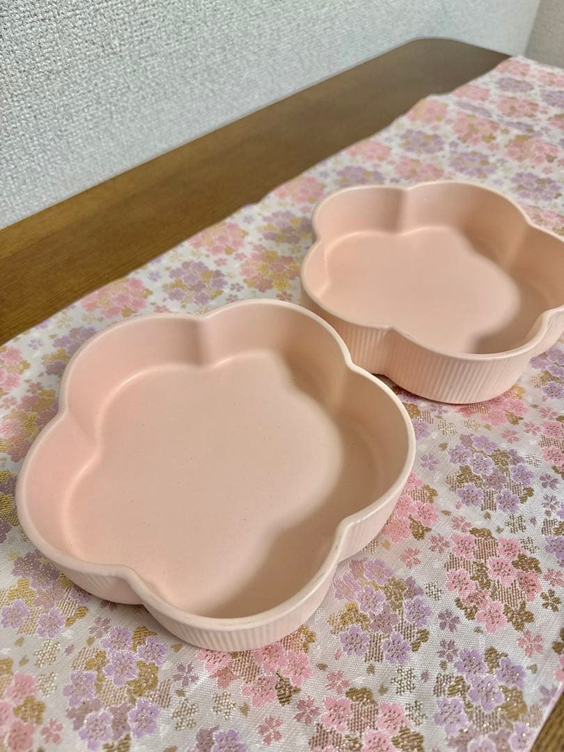 【ぴぴまる様】梅型磁器のお重　2点
