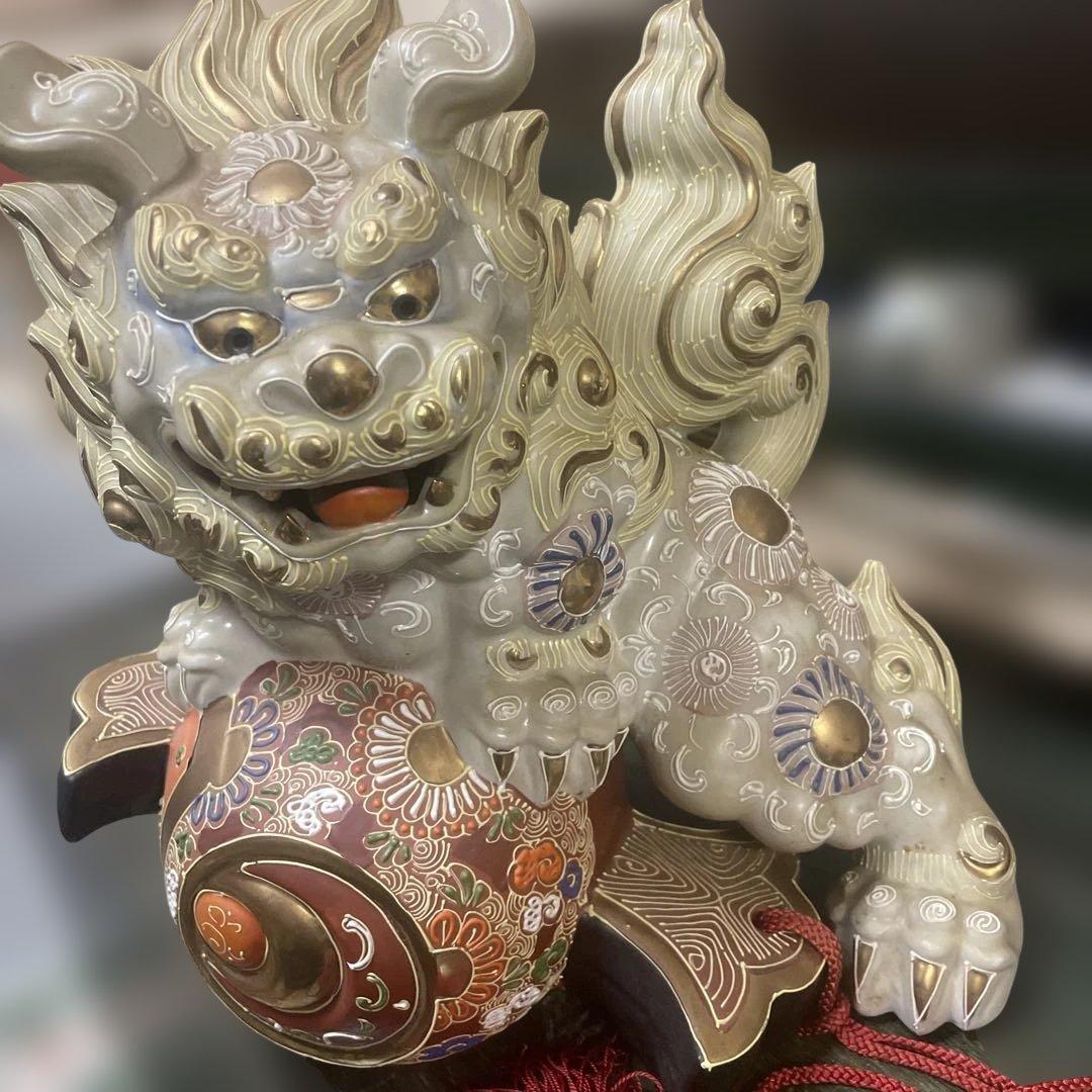 九谷焼打出の小槌にのる玉乗り獅子 石川県九谷焼　アンティーク　骨董