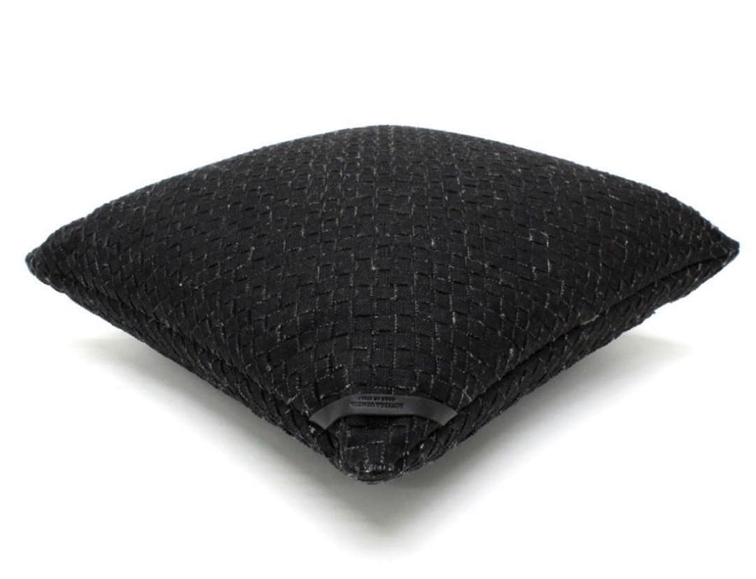 激レア　ボッテガヴェネタ　ブラックリネン　キャンバス　イントレスクエアクッション