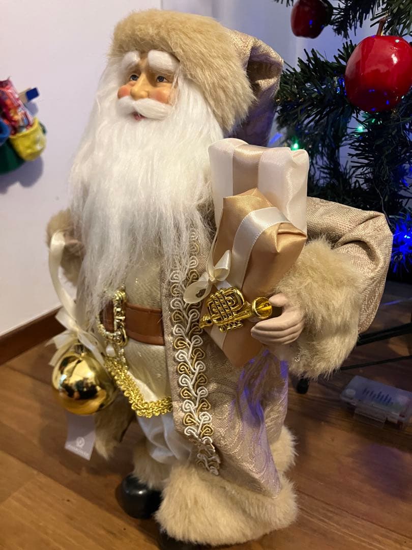 本物そっくり！クリスマス サンタさん 約40cm