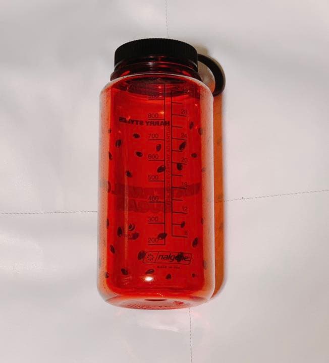 Harry Styles Watermelon sugar ボトル