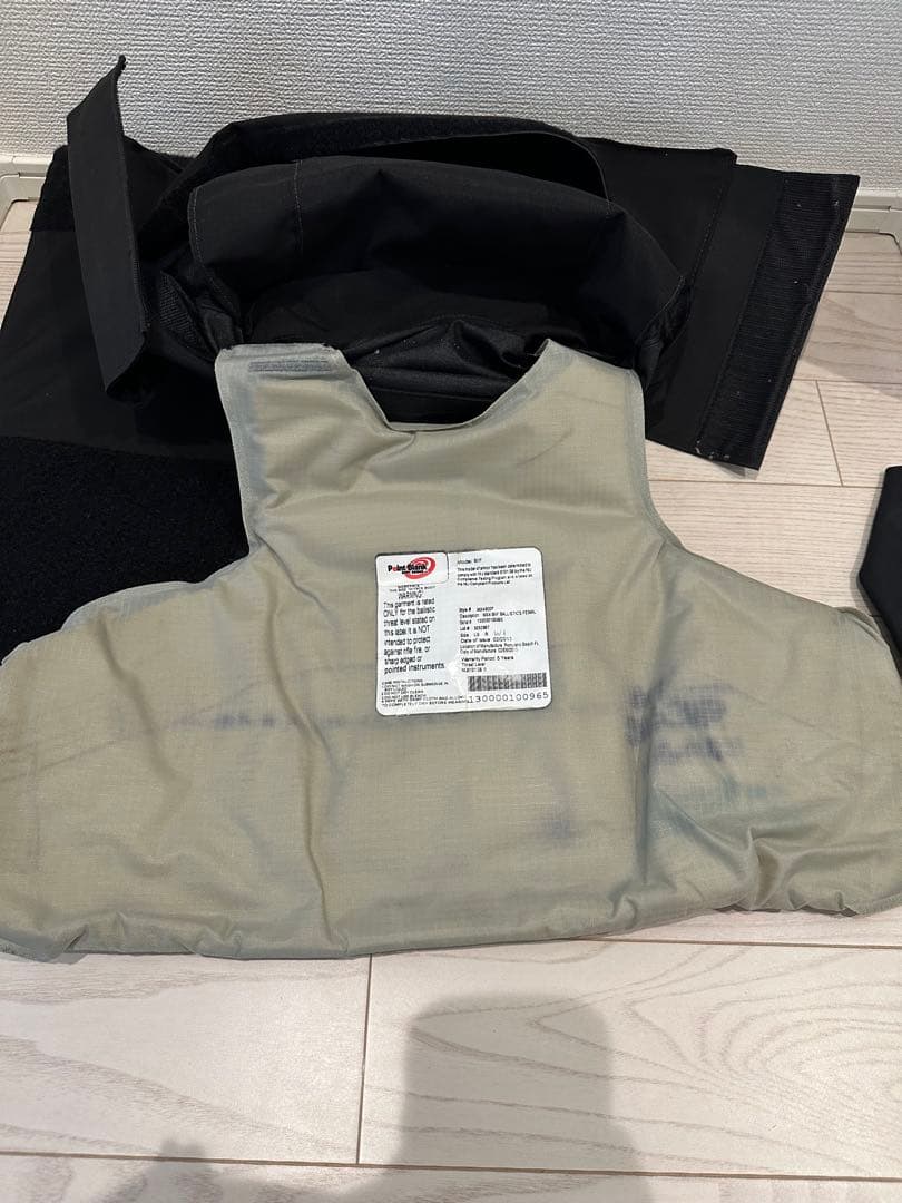 個人装備 POINTBLANK R20D