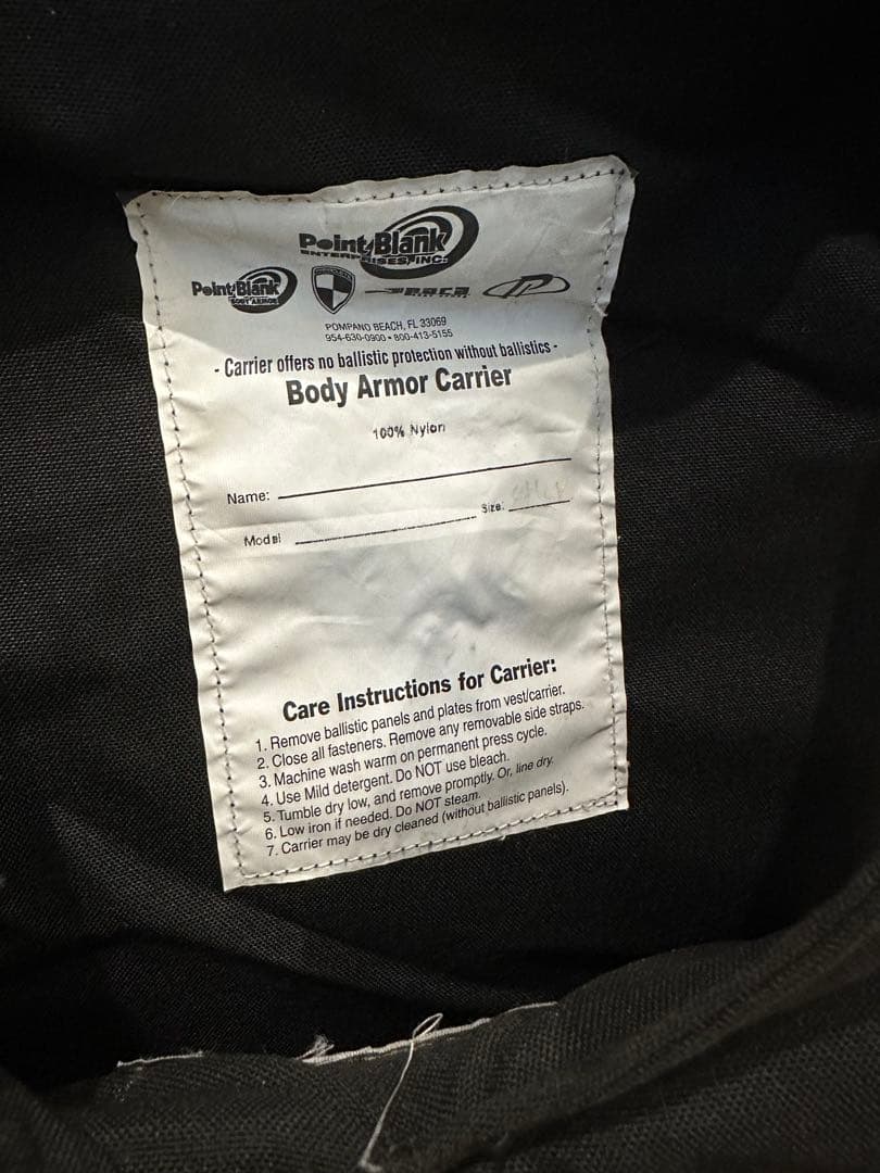 個人装備 POINTBLANK R20D