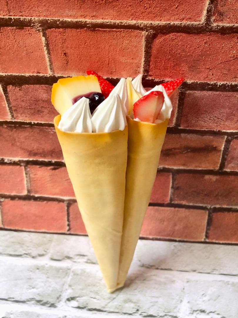 食品サンプル フルーツサンデー&ストロベリー&アイスクレープセット実物大です。