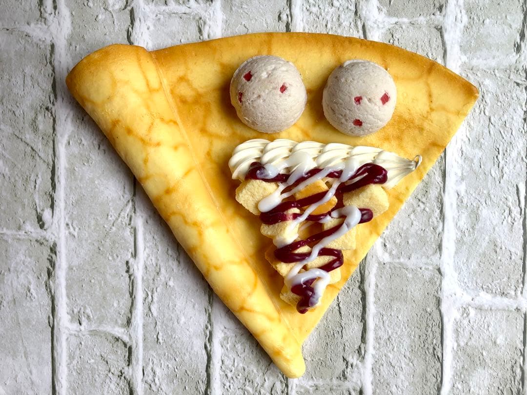 食品サンプル フルーツサンデー&ストロベリー&アイスクレープセット実物大です。