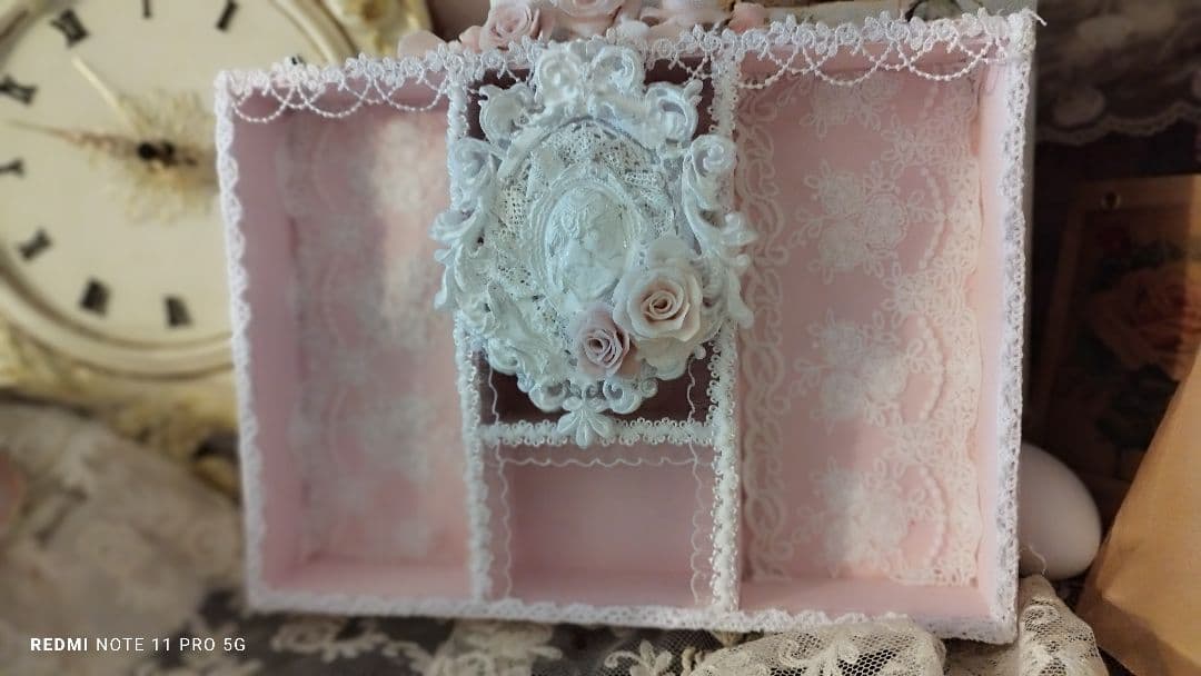 パウダーピンク♬デコレーション扉付きラック　トールペイント♬