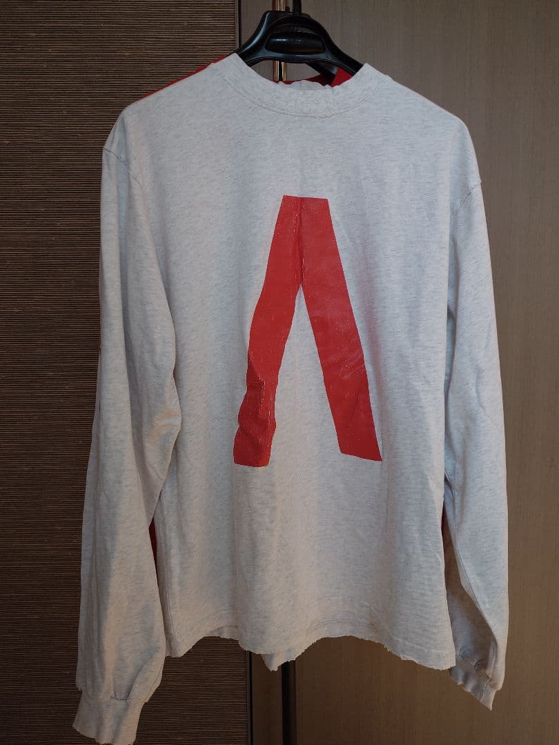 バレンシアガダメージデザイン長袖