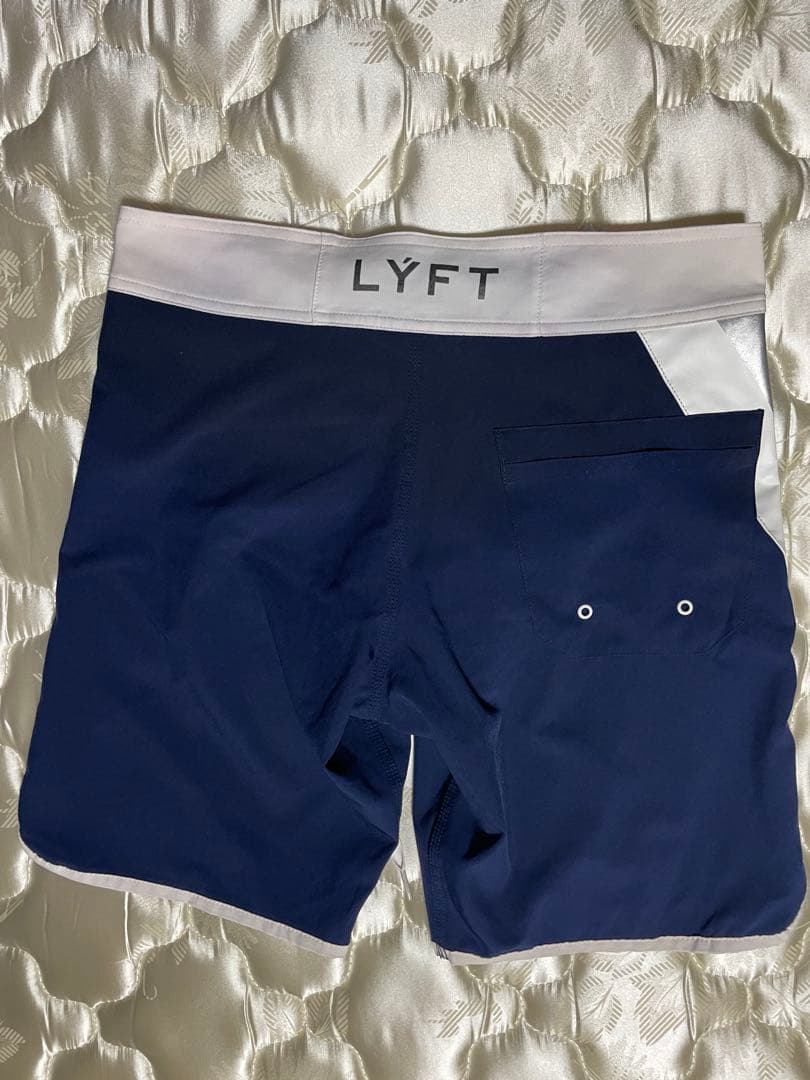 Lyft リフト　サーフパンツ　Sサイズ