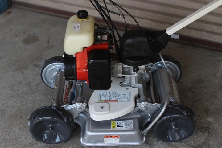 ちゃんマンさん専用草刈機　オーレック　スパイダーモアー　SP850A