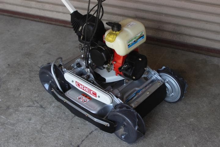 ちゃんマンさん専用草刈機　オーレック　スパイダーモアー　SP850A