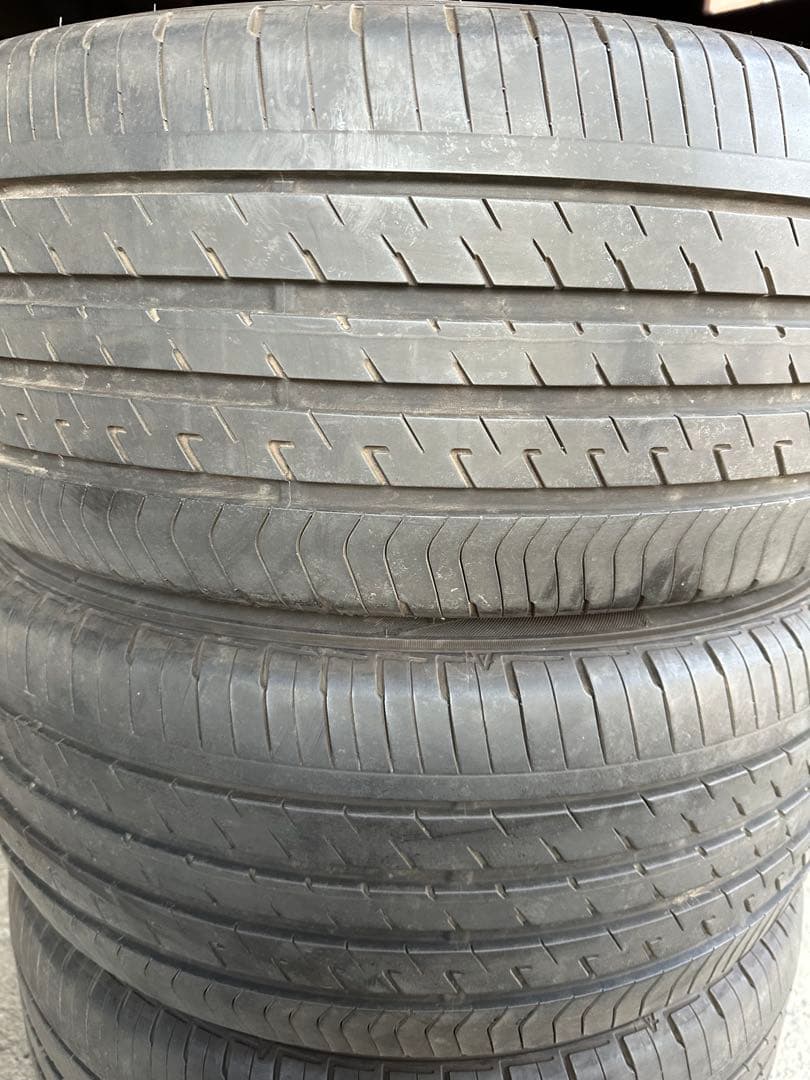 chata①ダンロップ VEURO VE303 245/50r18、2本