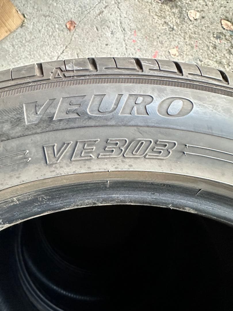 chata①ダンロップ VEURO VE303 245/50r18、2本