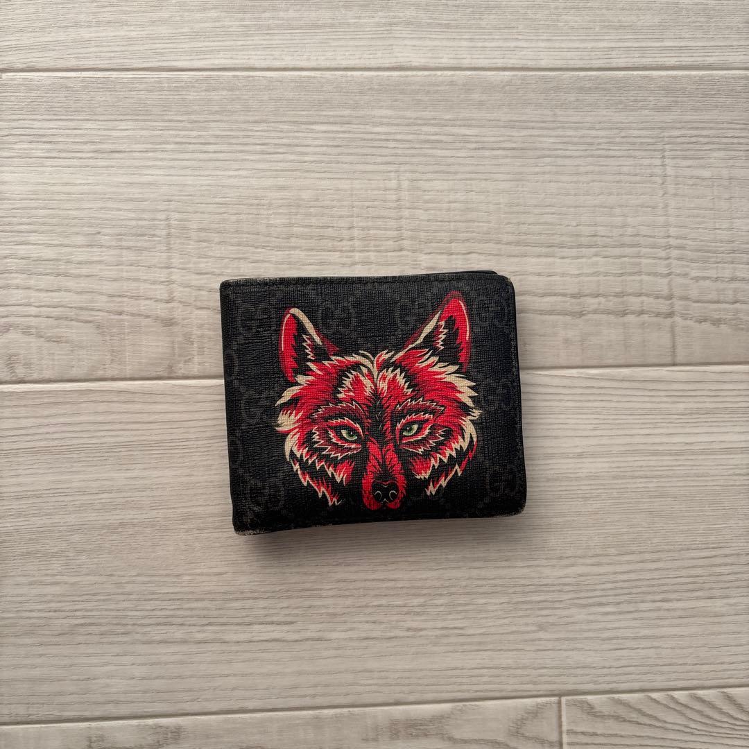 B*0様 GUCCI 二つ折り財布