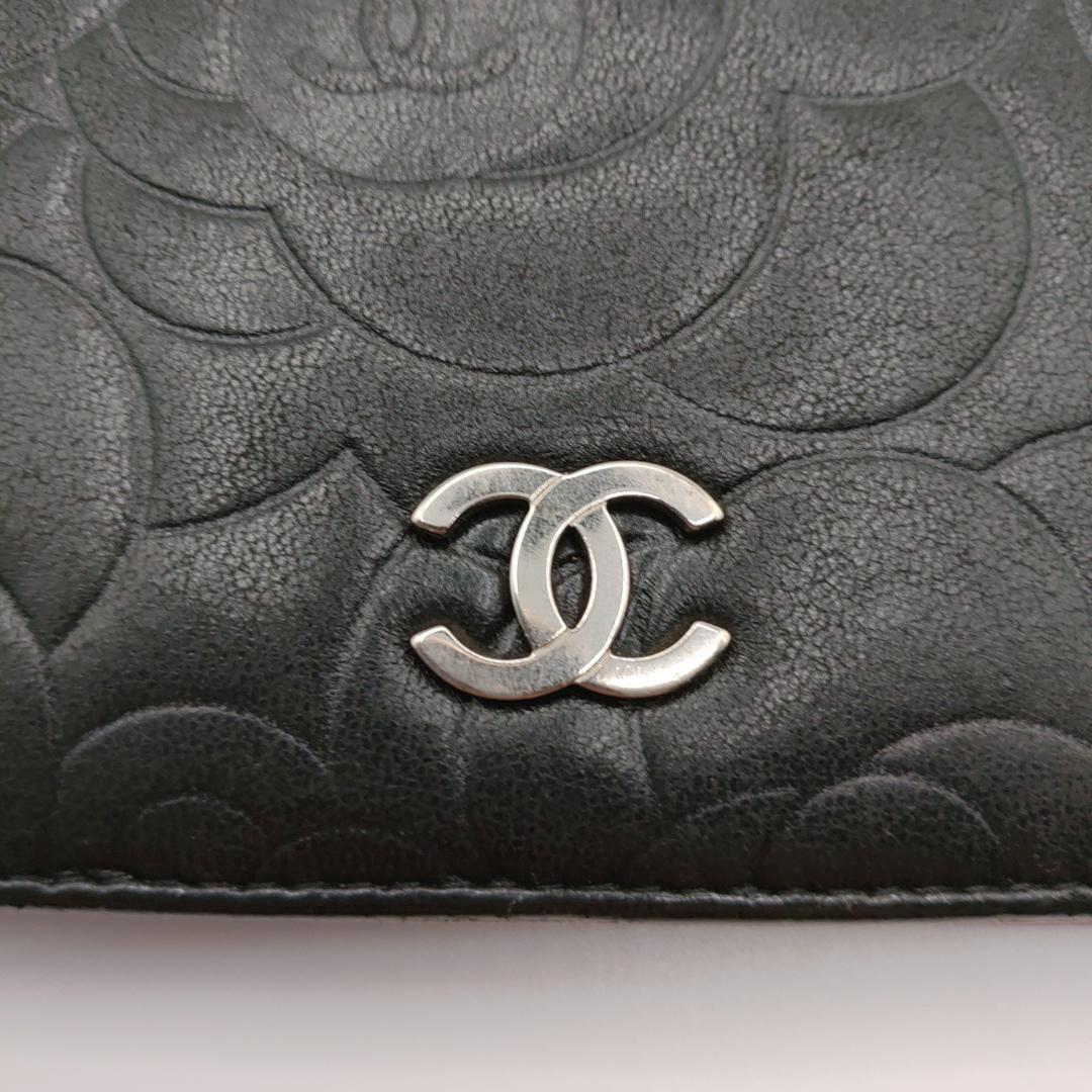 シャネル　カメリア　二つ折り　長財布　黒　ピンク　ブラック