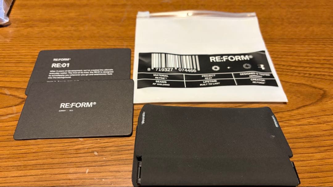 RE:FORM RE:1 カード、ケース