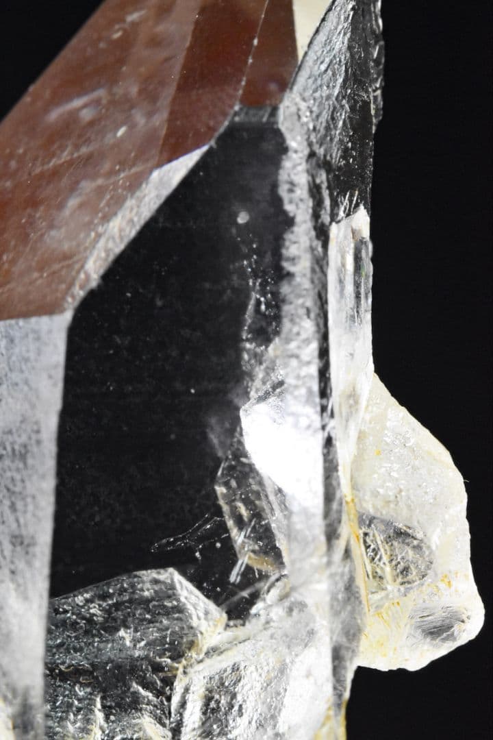 ガネーシュヒマール ラパ産 貫入水晶