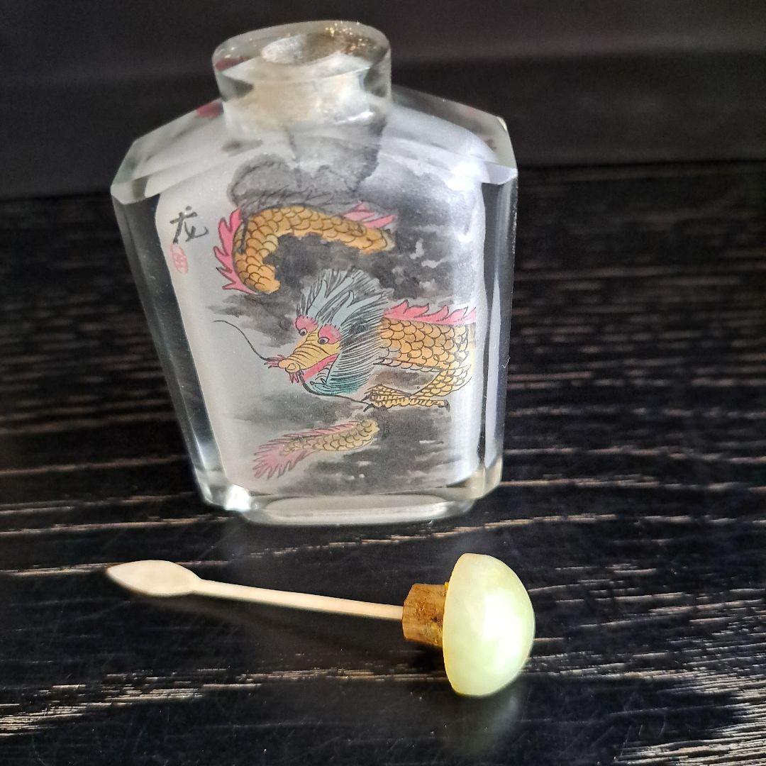 中国　清時代　硝子鼻煙壺　古玩　内絵龍文　角形精密　両面龍　内絵図　蓋◯◯牙さじ