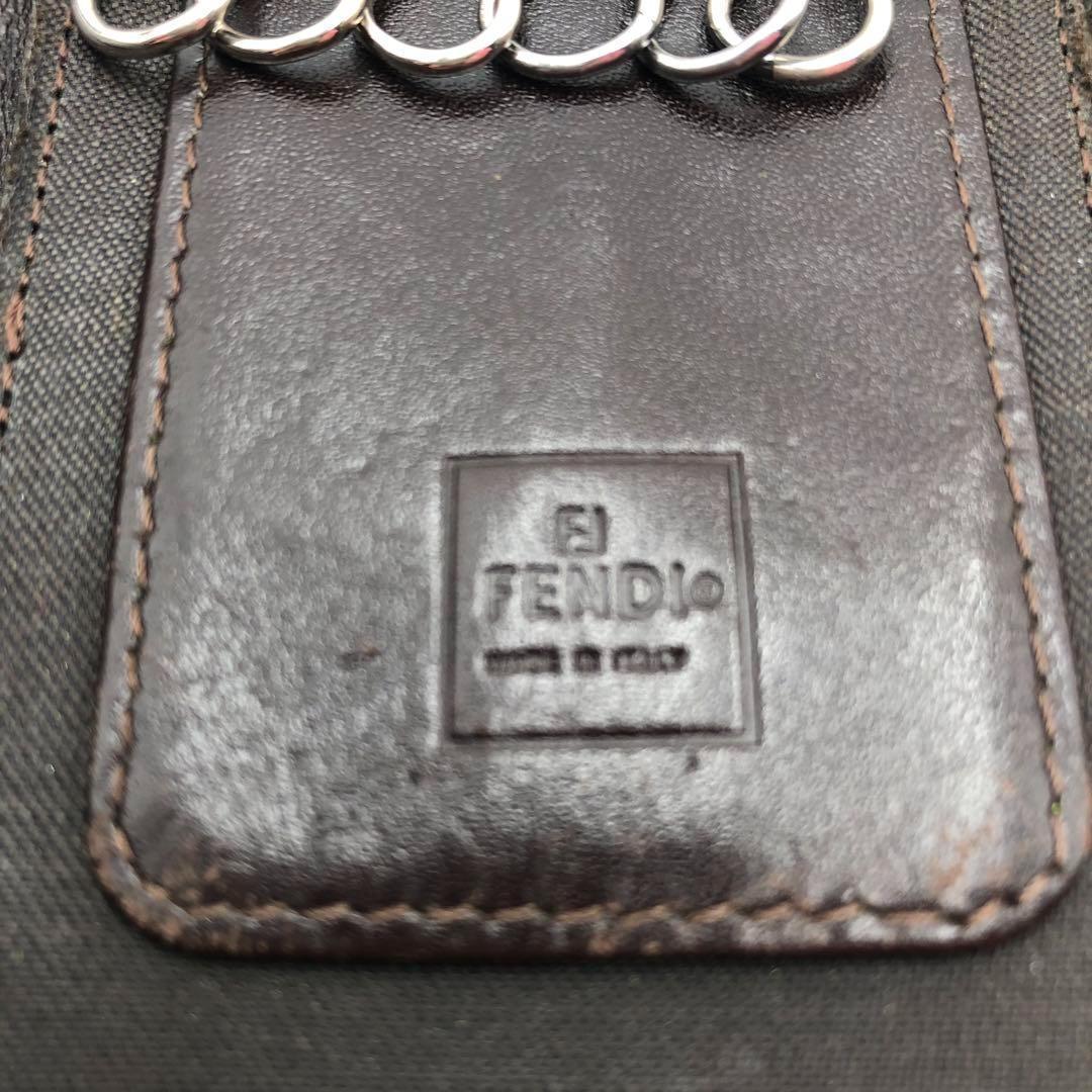 FENDI フェンディ キーケース ６連 ラウンド ファスナー ズッカ 柄
