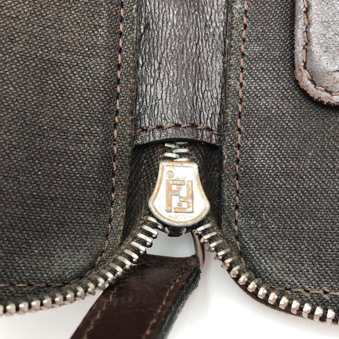 FENDI フェンディ キーケース ６連 ラウンド ファスナー ズッカ 柄