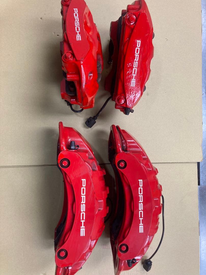 ポルシェカイエン958プラチナ2014年式ブレーキキャリパーブレンボ製
