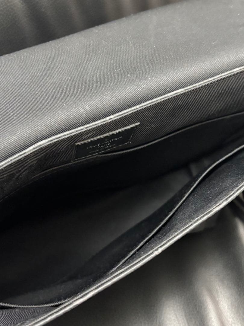 LOUIS VUITTON ルイヴィトン　メッセンジャー　モノグラム　黒