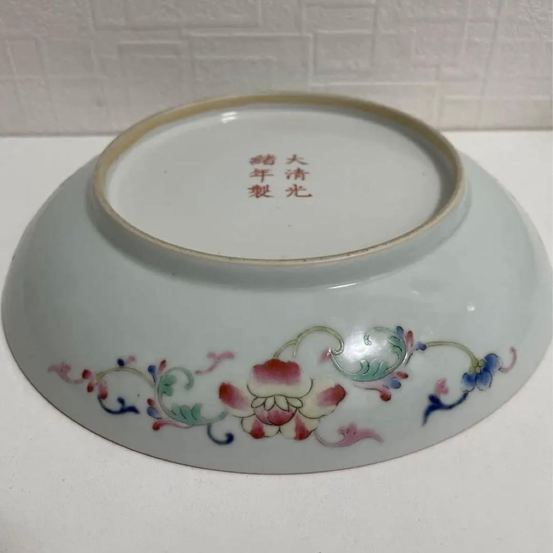 中国 骨董【大清光绪年製】赤釉金彩草花紋皿 萬壽無疆 花紋 鉢 古玩 古美術 。