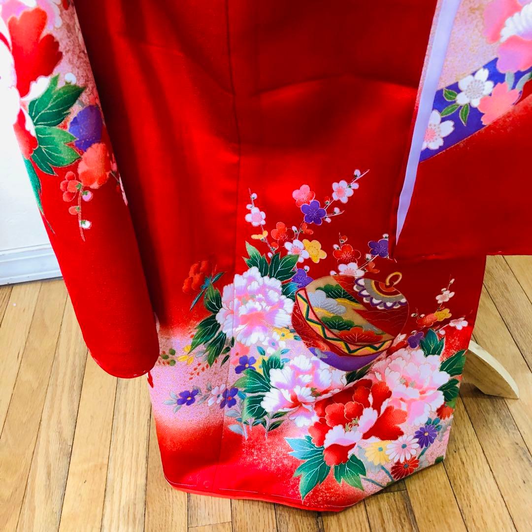 七五三七歳未使用着物‼️人気赤地暈し⭐︎手毬花々煌びやか際立つ⭐︎安心フルセット