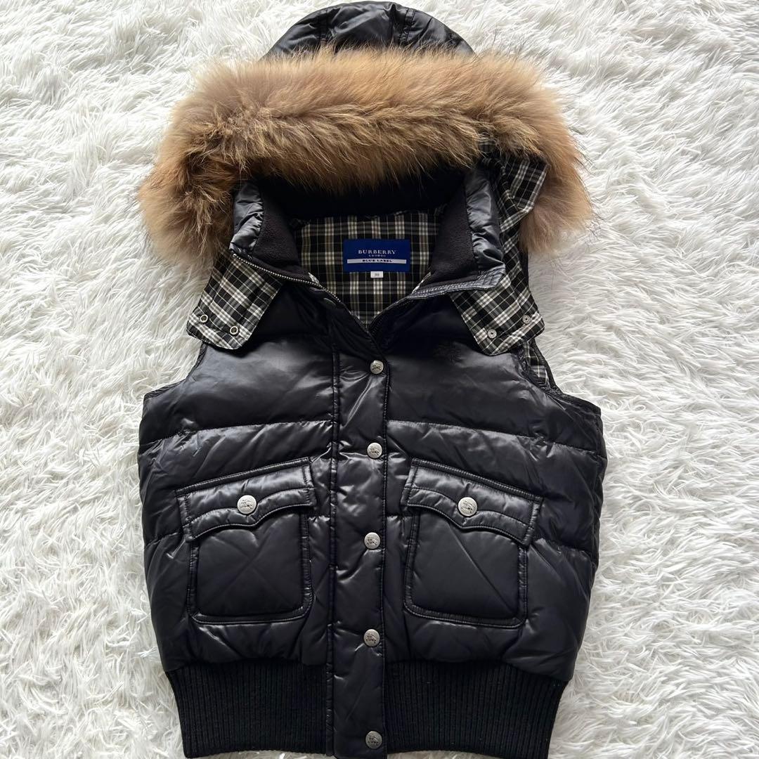 【美品】バーバリーブルーレーベル　フード　ファー付き　ダウンベスト　黒　M相当