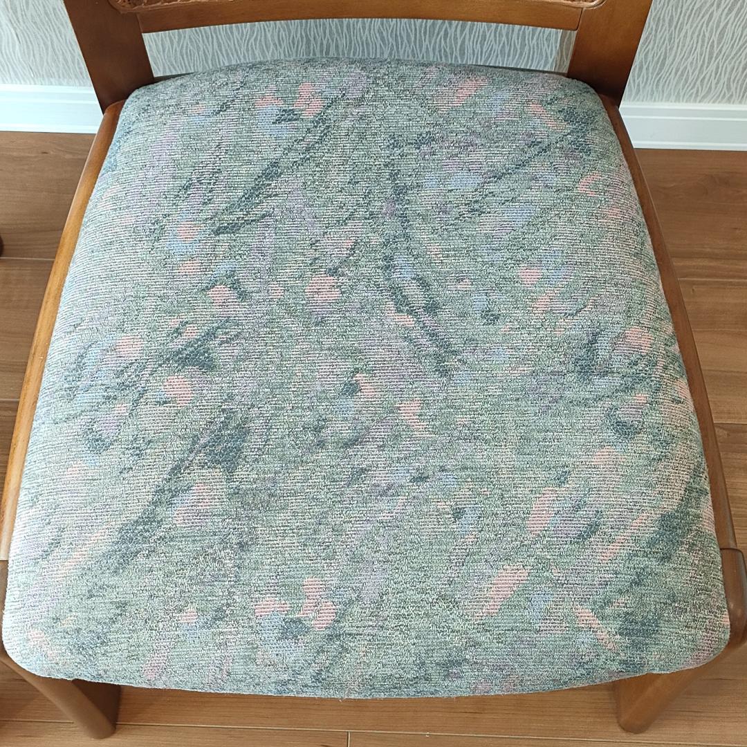 カリモク　ダイニングチェア　ラタンバック　2脚セット