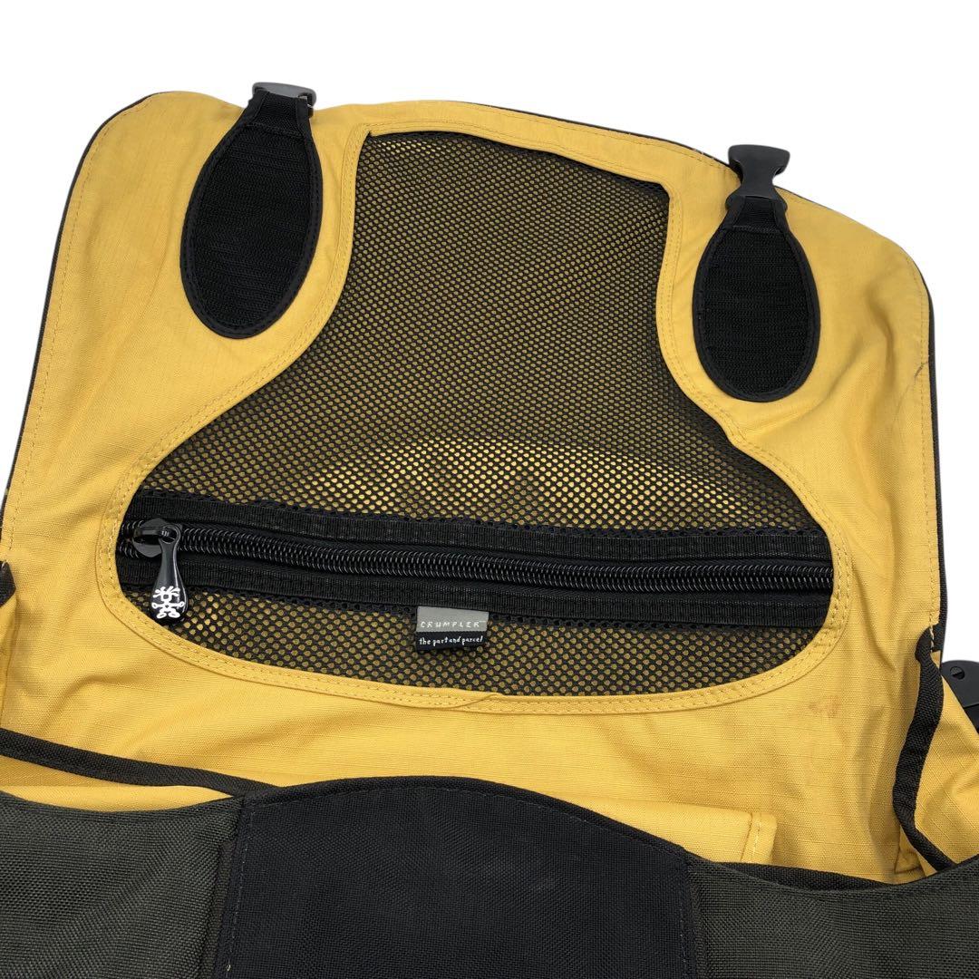 CRUMPLER クランプラー メッセンジャーバッグ 黒 大容量 斜め掛け ロゴ