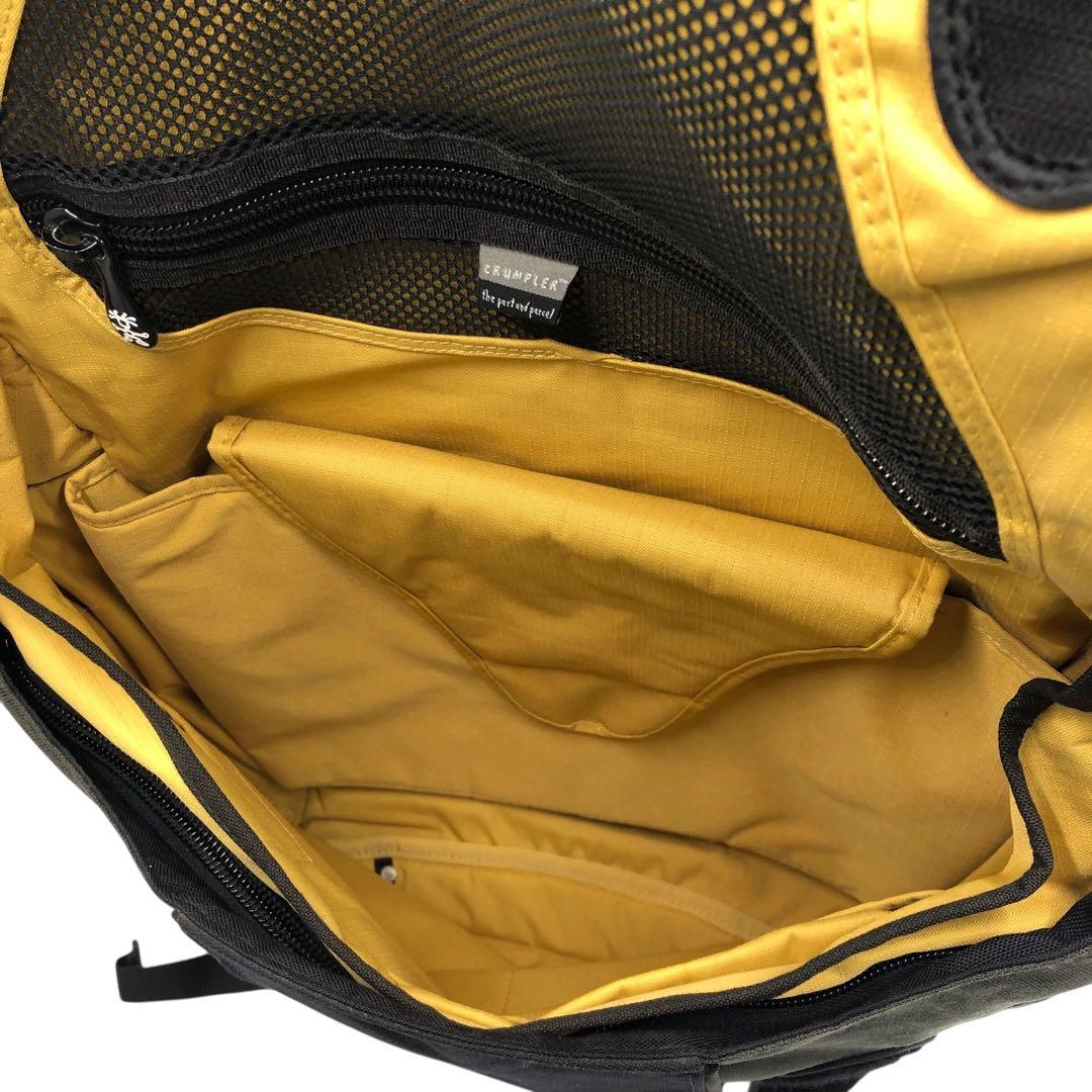 CRUMPLER クランプラー メッセンジャーバッグ 黒 大容量 斜め掛け ロゴ