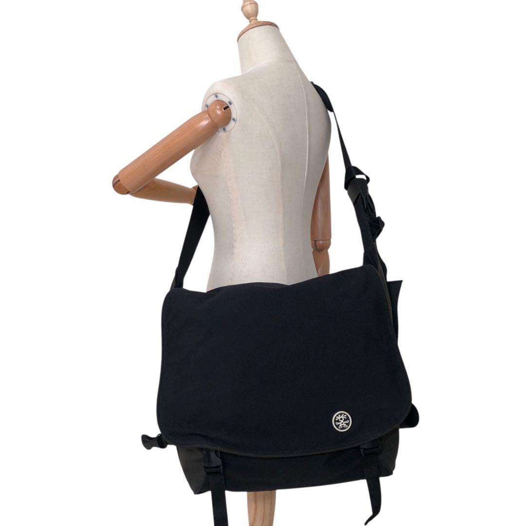 CRUMPLER クランプラー メッセンジャーバッグ 黒 大容量 斜め掛け ロゴ
