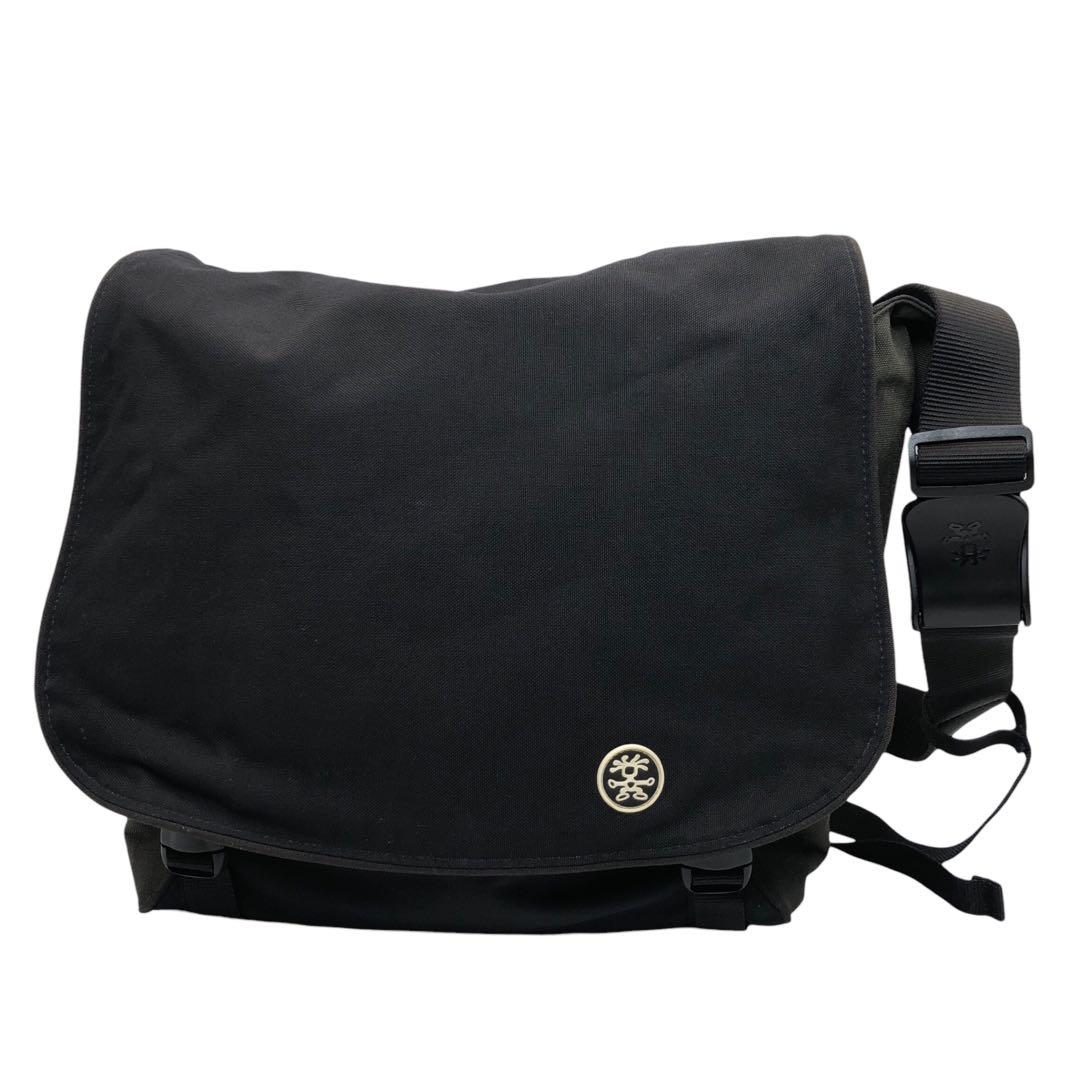 CRUMPLER クランプラー メッセンジャーバッグ 黒 大容量 斜め掛け ロゴ