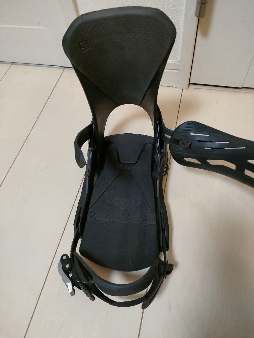 SALOMON DISTRICT ビンディング Mサイズ 22−23 ブラック
