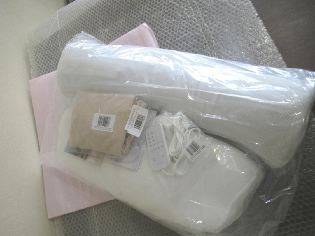 新品　CALQS ホッとする枕 PLUS クリームベージュ ホットピロー