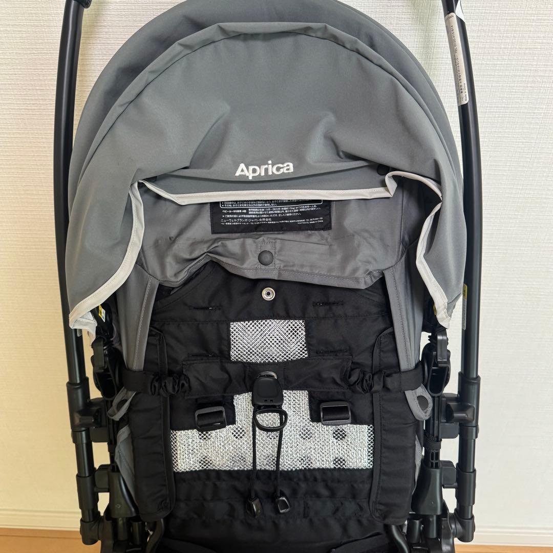 【美品】2023年モデル　アップリカ　カルーンエアー　A型 ベビーカー グレー