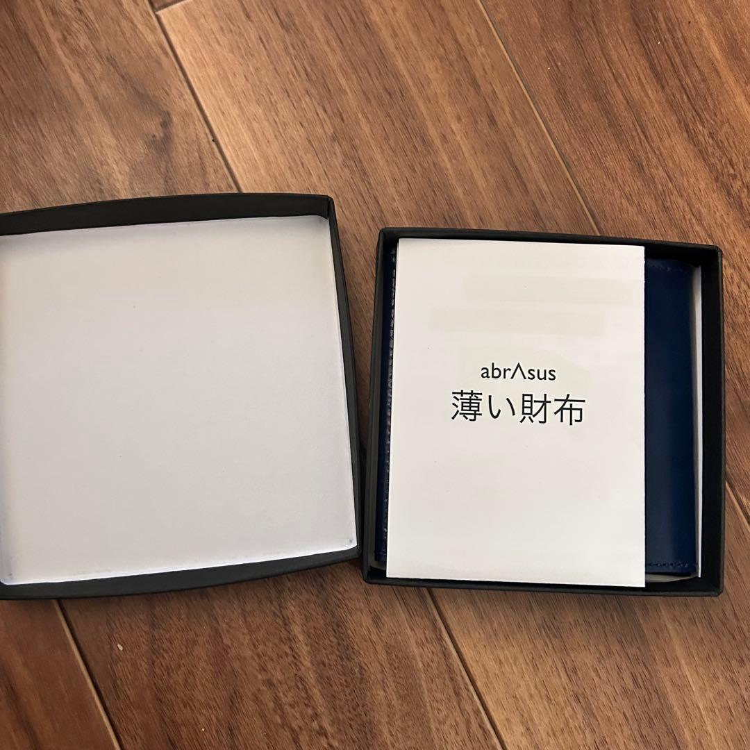 abrAsus 薄い財布 ネイビー
