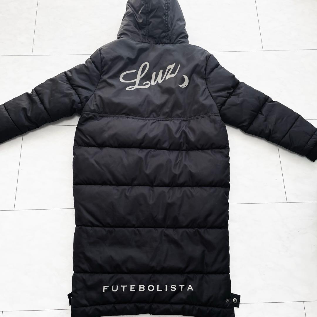 ルースイソンブラ　ベンチコート　黒　ブラック　サッカー