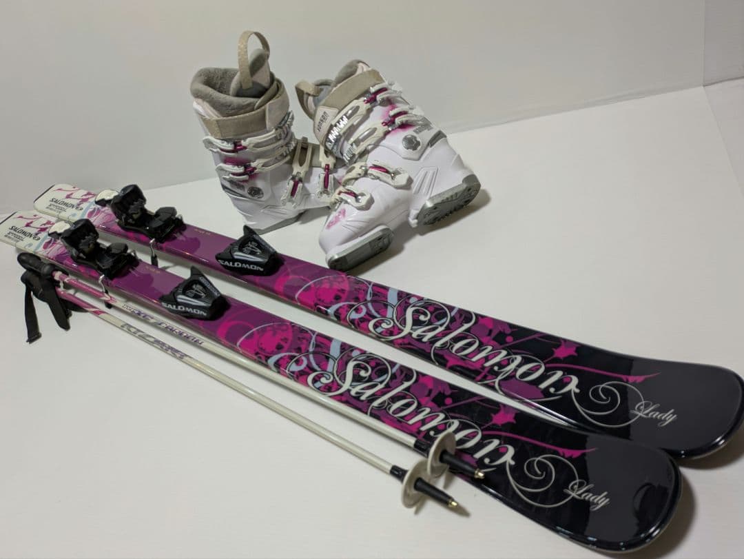 ほぼ未使用　SALOMON　板とストック　学生・レディース用セット