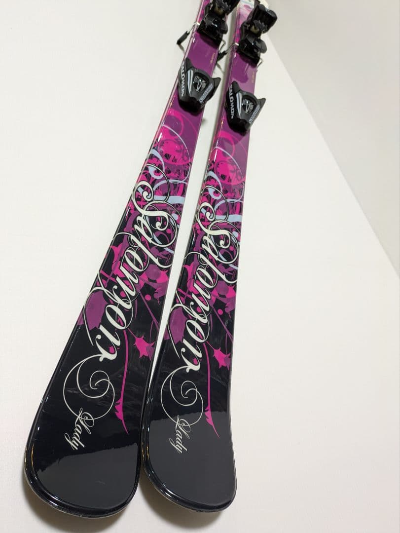 ほぼ未使用　SALOMON　板とストック　学生・レディース用セット