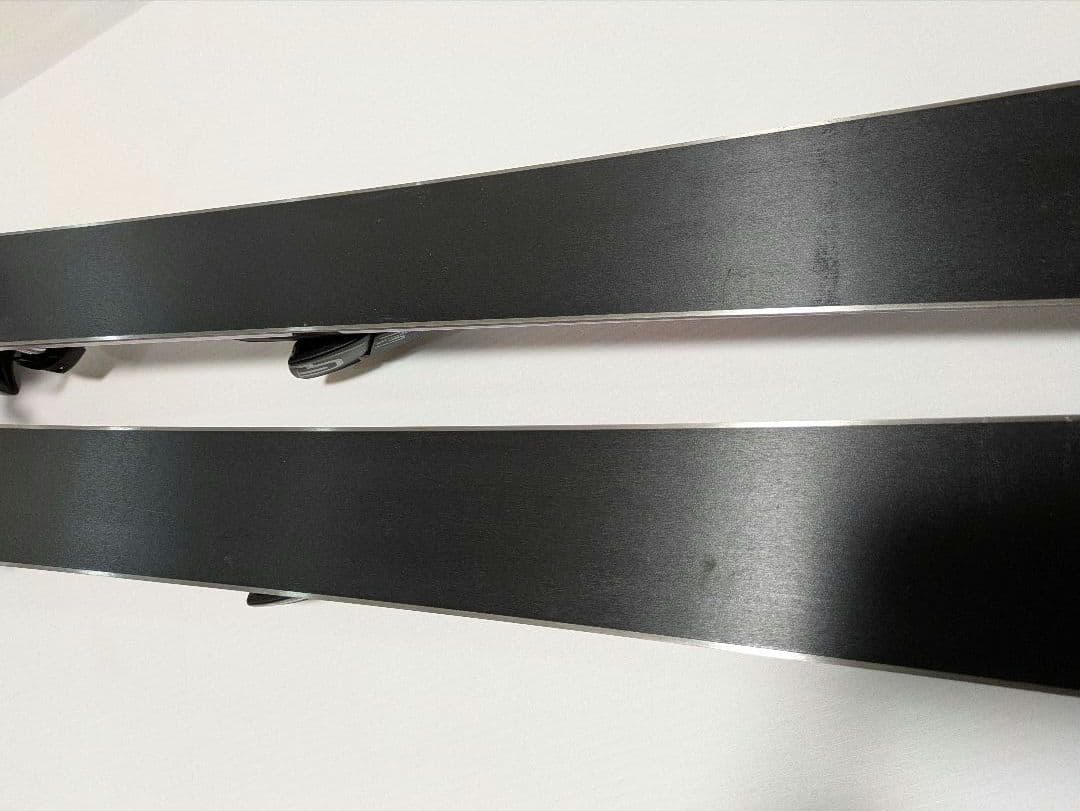 ほぼ未使用　SALOMON　板とストック　学生・レディース用セット