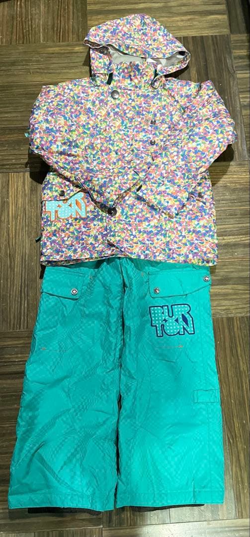 BURTON スノーボード　スキー　ウェア　キッズM 上下　約140