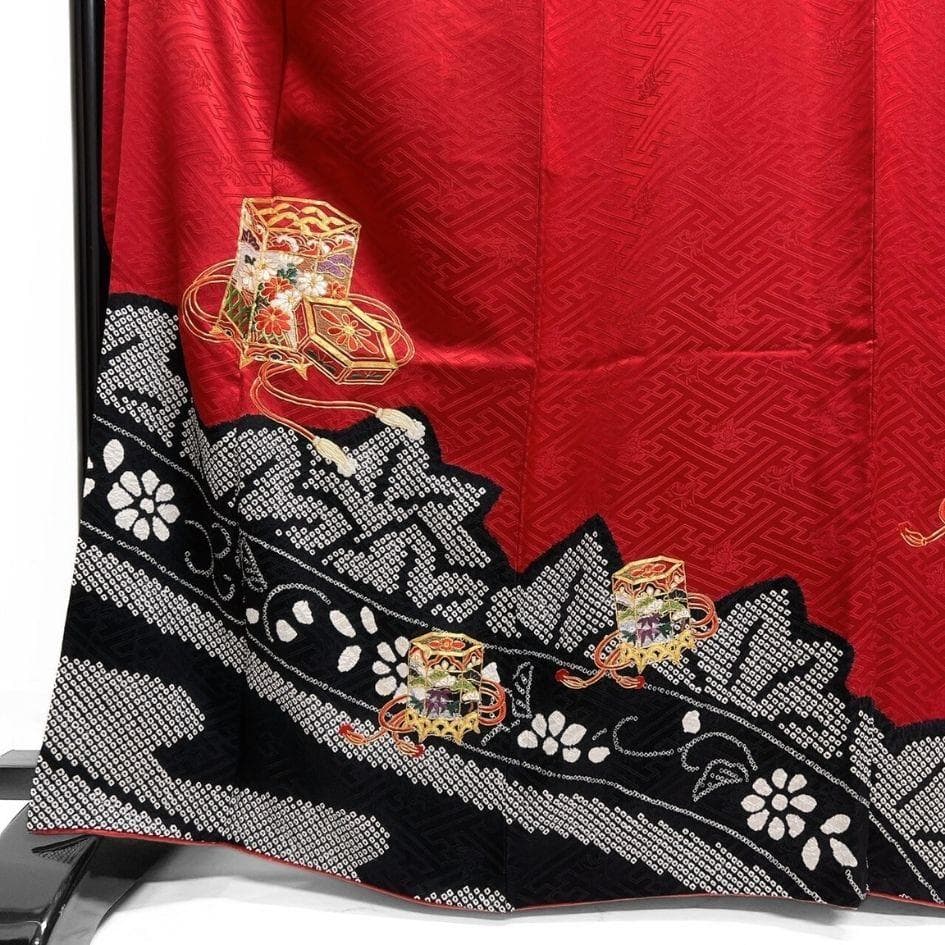 金駒刺繍　絞り　香箱　水引　楓　振袖　着物　012a p