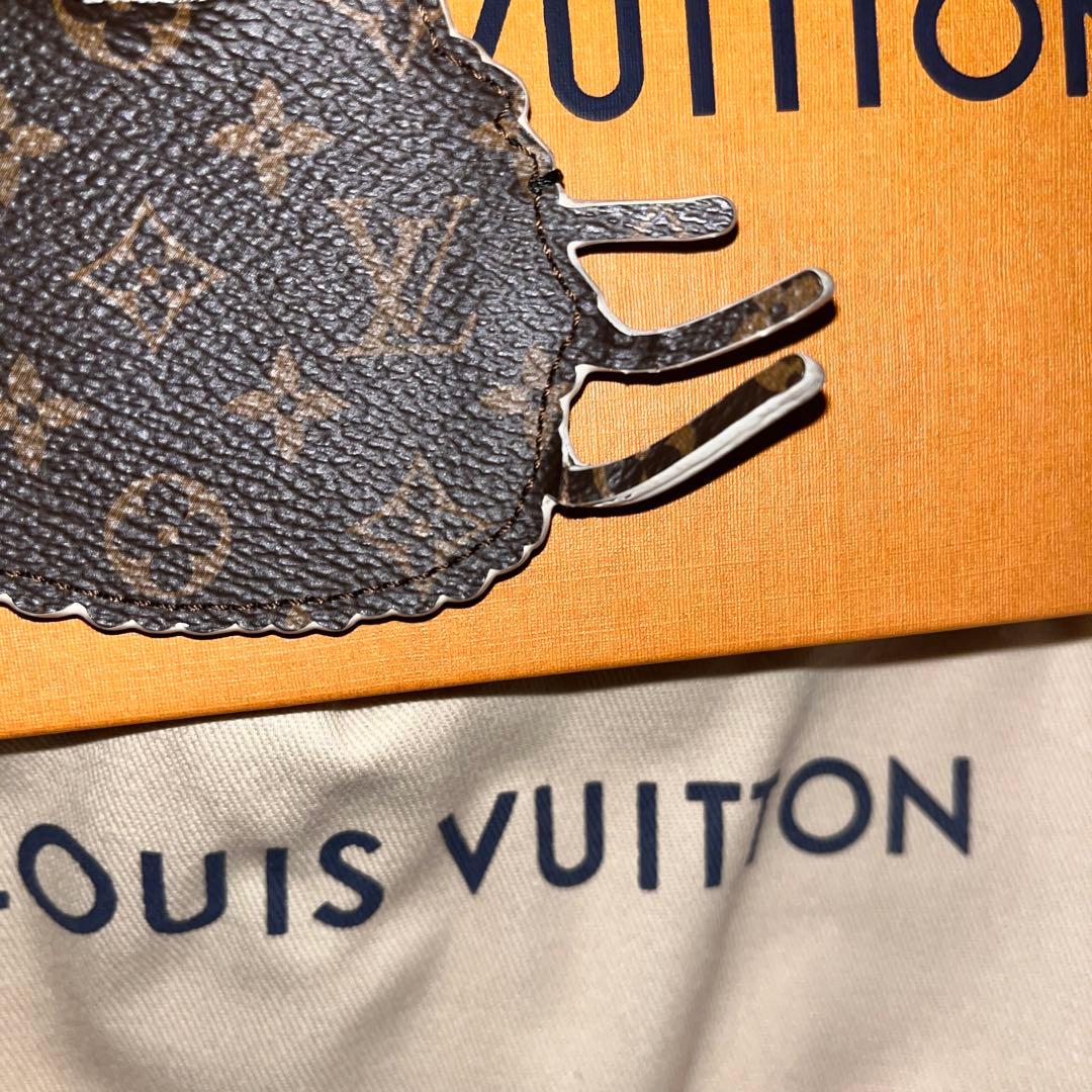 LOUIS VUITTON 猫型キーホルダー　ポルトアドレスキャットグラム